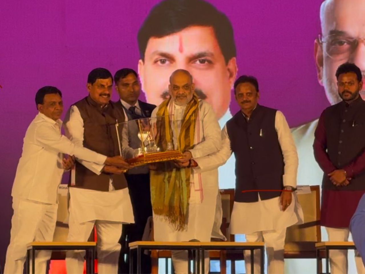 Sehkarikta sangkoshti indore with godown incharge (2)